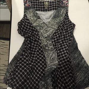 Cute layered sleeveless top hippie